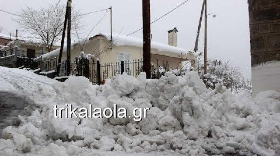 Χιόνια πολλά χιονόπτωση Στουρναραίϊκα Πύλης Τρικάλων διαδρομή Τρικάλων Άρτας Τρίτη 18-12-2018
