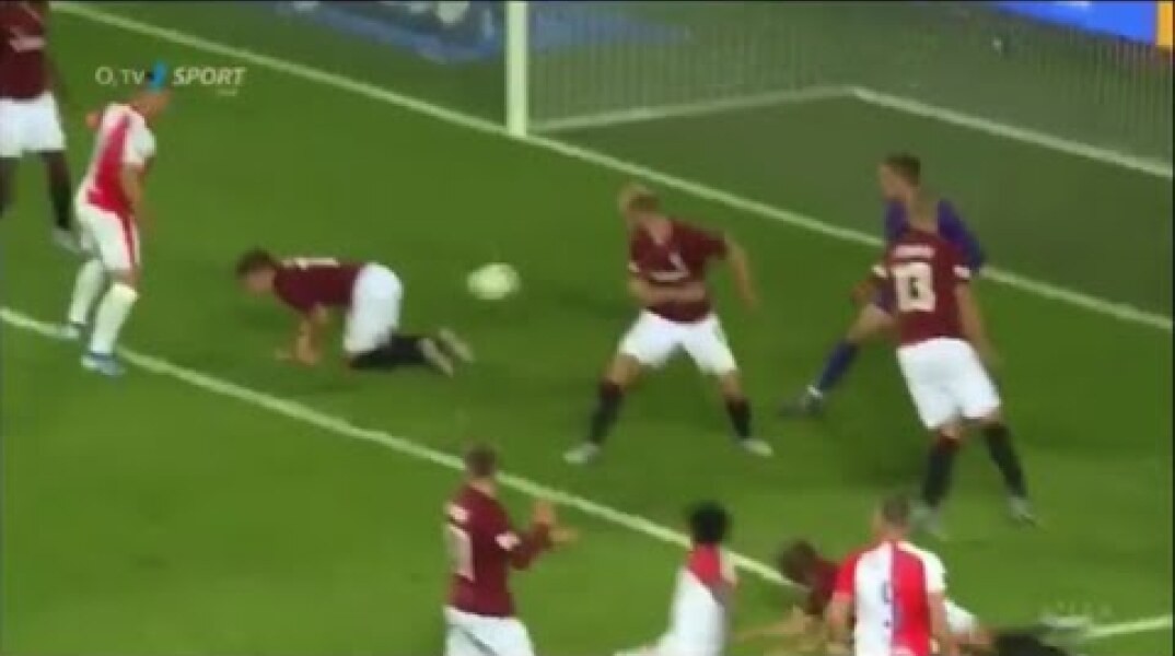 Hlarious own goal - Sparta Prague vs Slavia Prague!!!