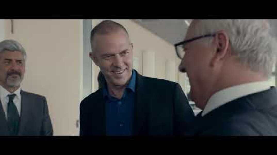 [Bande annonce] Adults in the Room