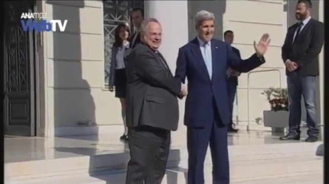 Συνάντηση του Ν. Κοτζιά με τον Τζον Κέρι στο υπουργείο Εξωτερικών