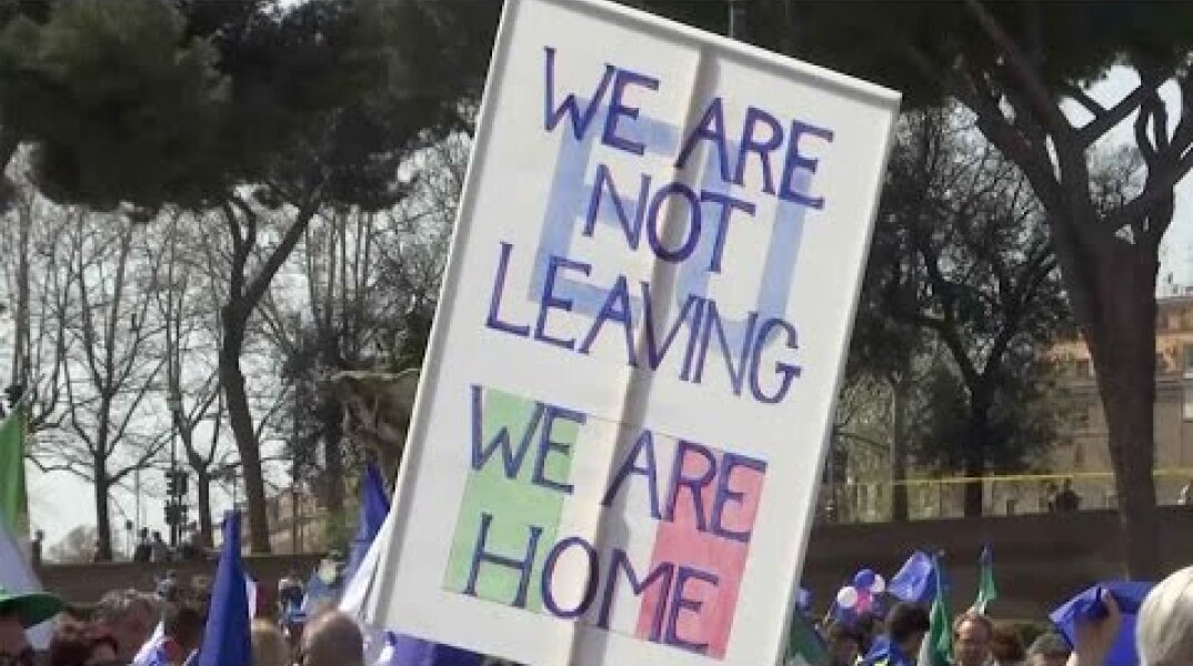 British nationals join pro-EU demonstration