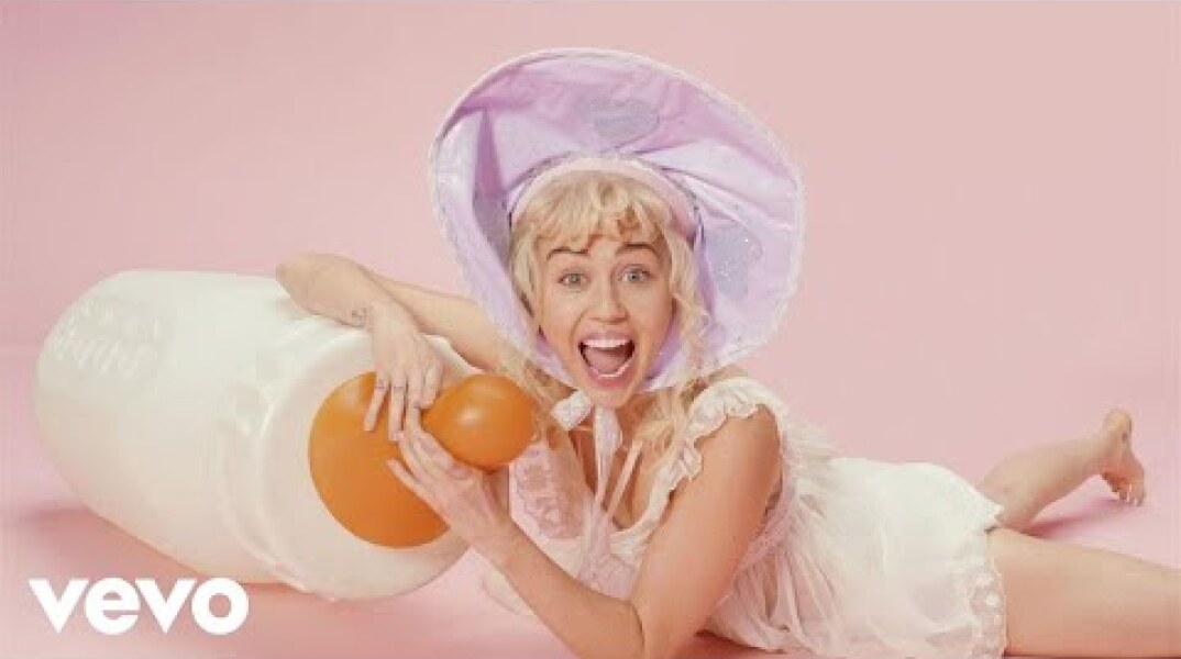Miley Cyrus - BB Talk (Official Video)