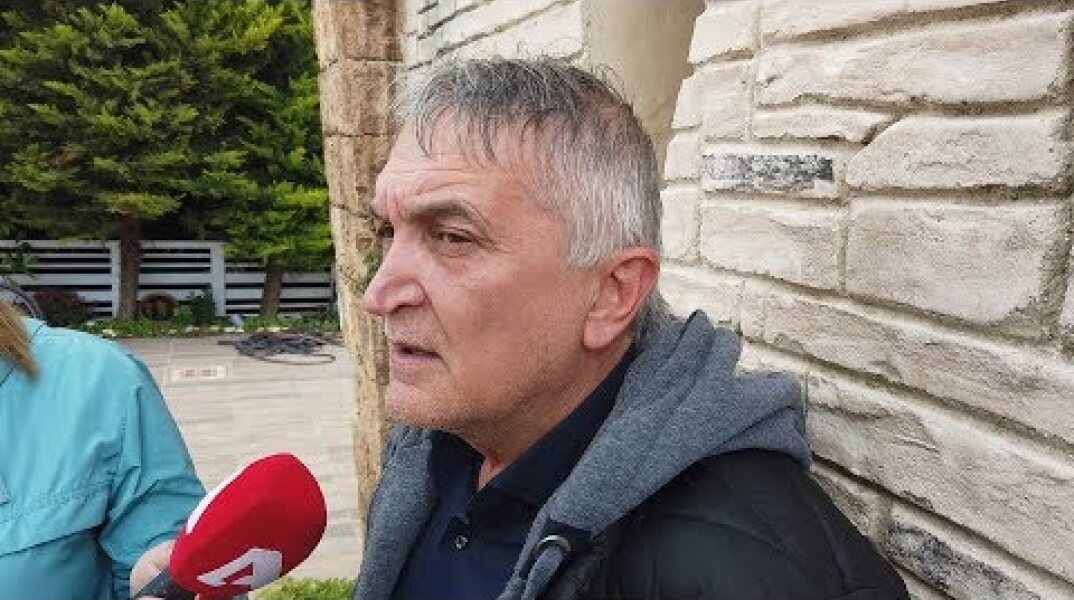 "Δεν επιτέθηκα στον εφοριακό" δηλώνει ο καταστηματάρχης