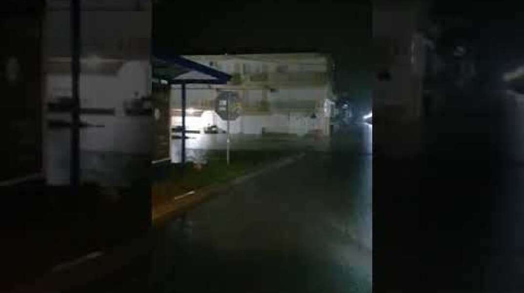 «Ποτάμια» οι δρόμοι στα Φλογητά