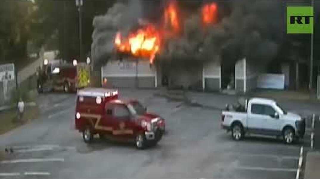 Bar co-owner sets his business on fire before commiting suicide