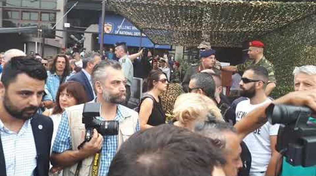 Thestival.gr Τσίπρας we will rock you