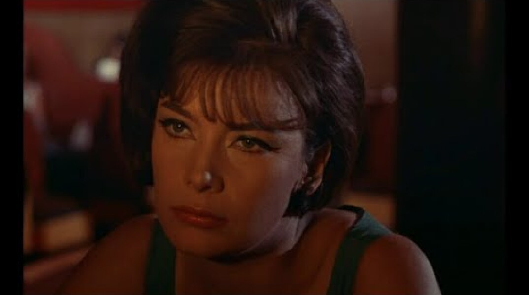 ΜΙΑ ΣΦΑΙΡΑ ΣΤΗΝ ΚΑΡΔΙΑ - ΕΛΛΗΝΙΚΟ ΤΡΕΪΛΕΡ