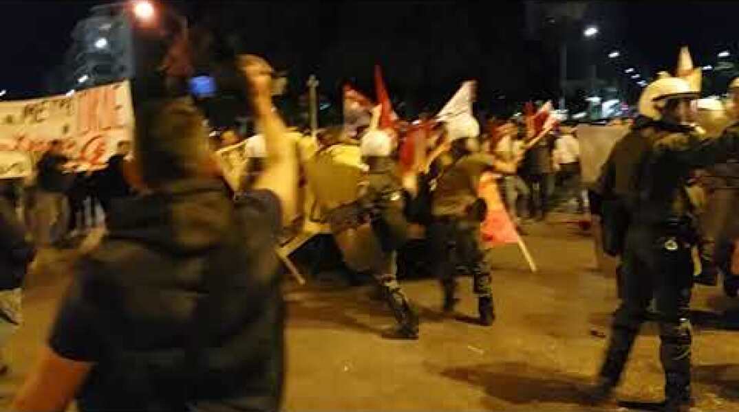 Thestival.gr Επεισόδια ΜΑΤ Διαδηλωτές