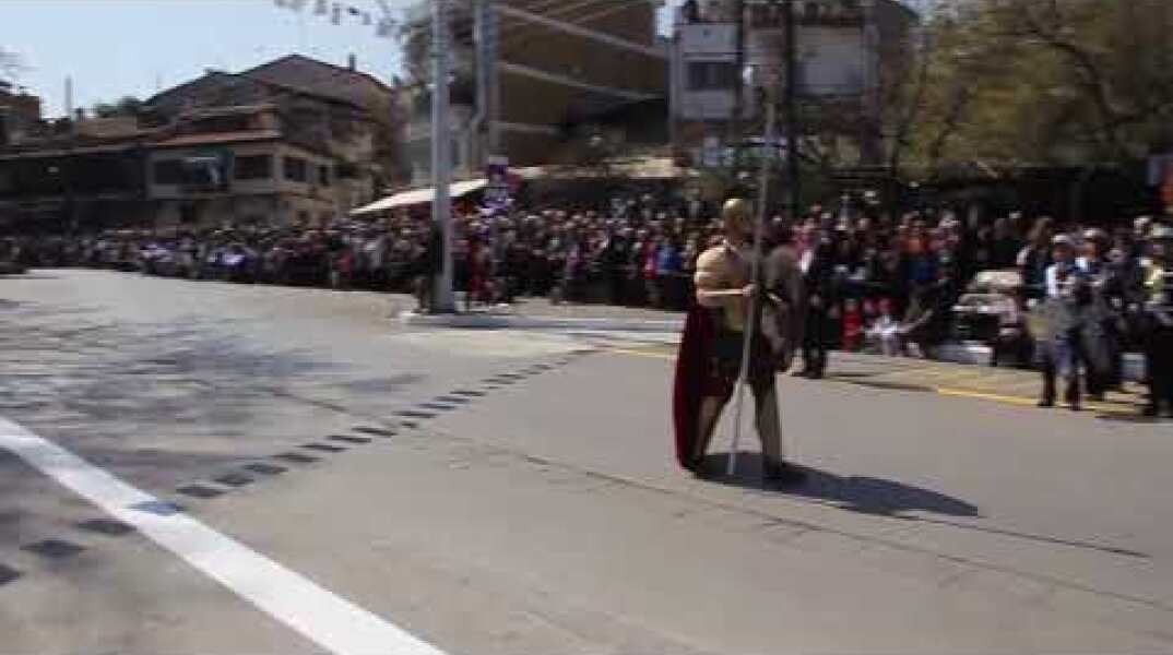 Και ένας 'Αρχαίος Έλληνας΄ στην παρέλαση της Νάουσας