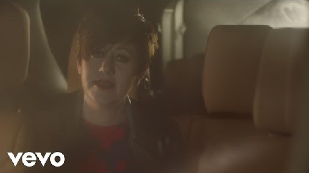 Tracey Thorn - Queen (Official Video)