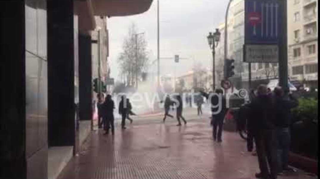 Ένταση με χρυσαυγίτες στην Πανεπιστημίου