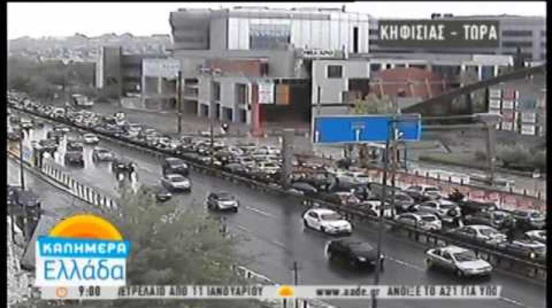 Τεράστιο μποτιλιάρισμα στους δρόμους