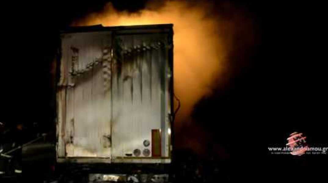 ΦΩΤΙΑ ΣΕ ΝΤΑΛΙΚΑ ΣΤΗΝ ΠΑΘΕ 6/4/2017  www.alexandriamou.gr