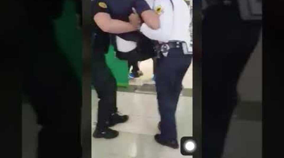 RAW FOOTAGE FROM HOSTAGE TAKING INCIDENT IN V-MALL GREENHILLS SAN JUAN! (VIDEO NOT MINE)