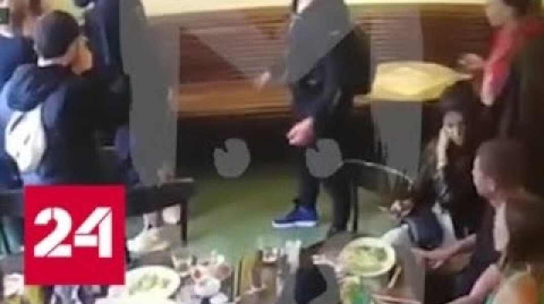 Очередной финт Кокорина и Мамаева:  за что футболисты избили чиновника и сломали ему зуб - Россия 24