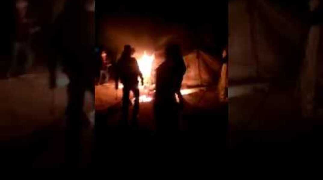 astraparis.gr Μολότοφ κατά προσφύγων στην Σούδα - Χίος