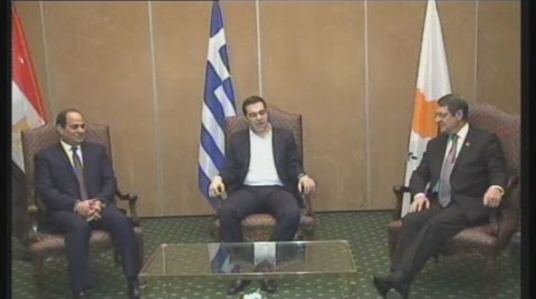 Τη Διακήρυξη της Αθήνας, υπογράφουν οι ηγέτες των τριών χωρών