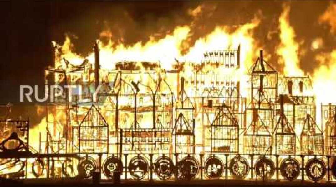 UK: London's Burning! - Great Fire of 1666 commemorated on 350th anniversary