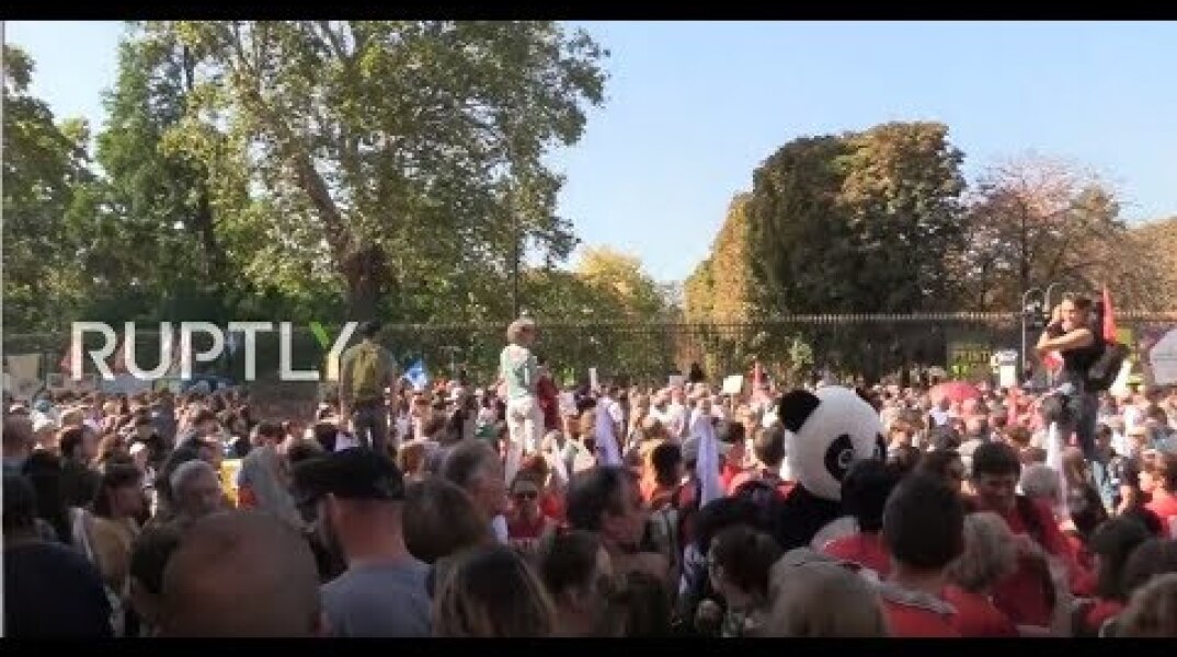 LIVE: Yellow Vests and climate activists take to the streets in Paris