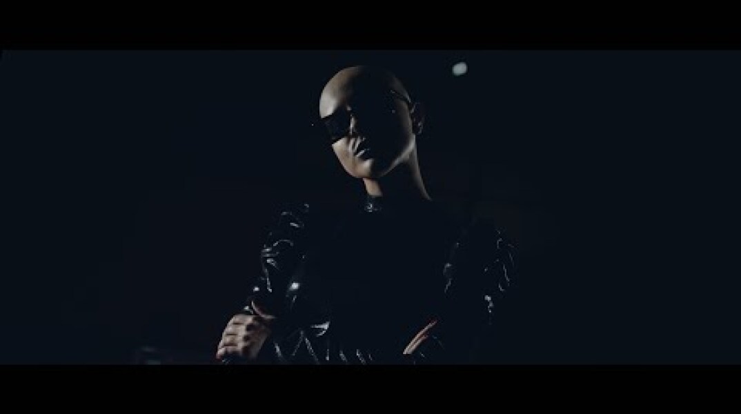 ΜΙΚΡΟΣ ΚΛΕΦΤΗΣ - BUZZ (Official Music Video)