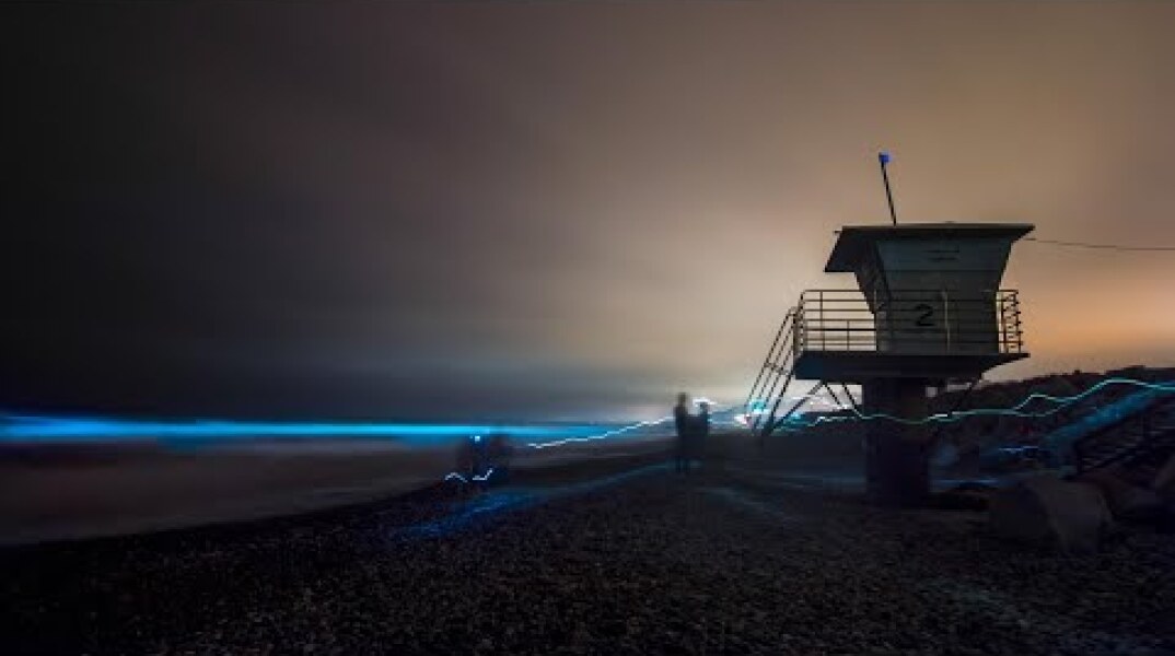 Algae causes glowing aqua waves in San Diego
