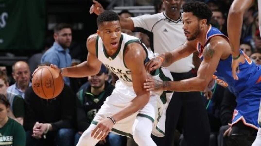 Giannis Antetokounmpo Puts Up 32 Points in Win vs. the Knicks | 03.08.17