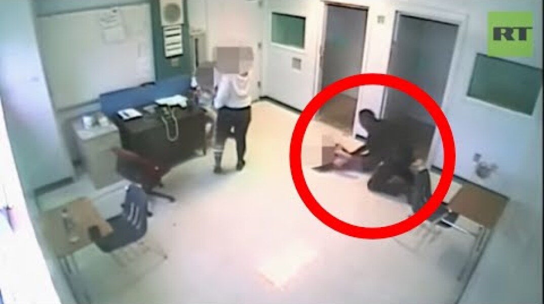 Moment Florida sheriff’s deputy throws 15yo girl to the ground