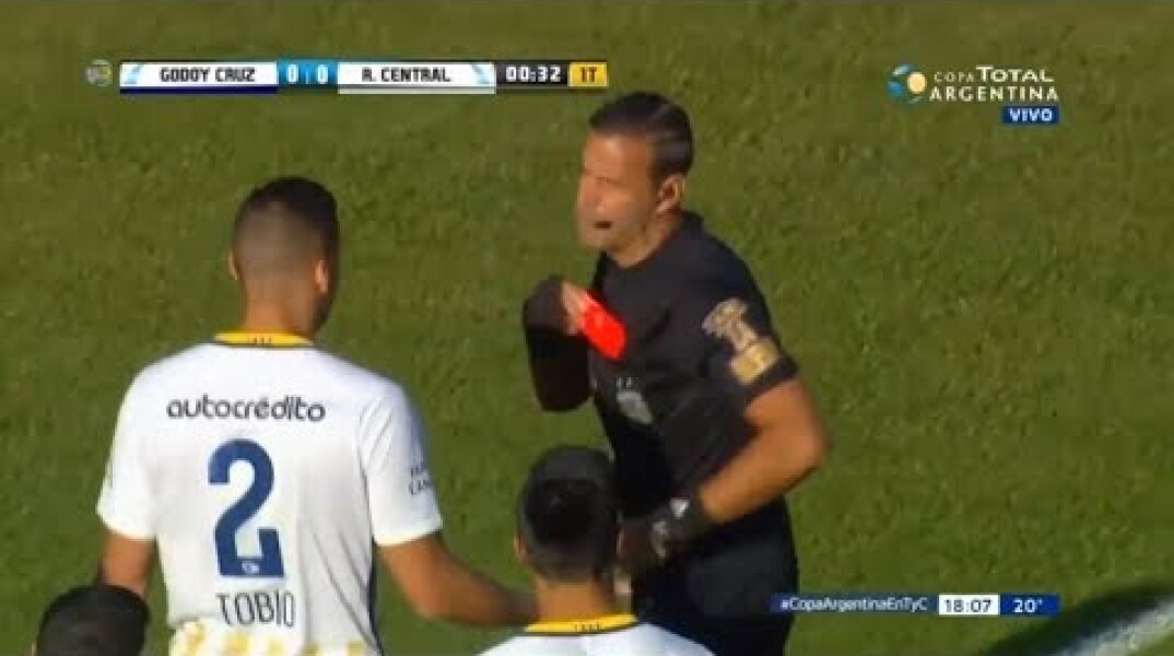 Fernando Tobio se fue expulsado a los... ¡9 SEGUNDOS! - Central vs Godoy Cruz (Copa Argentina)