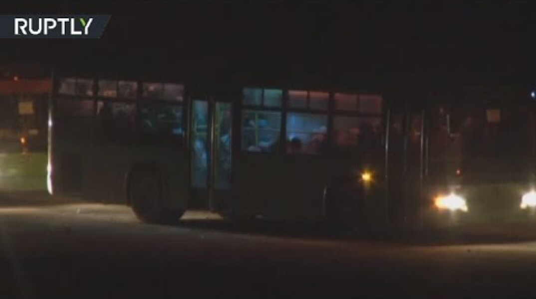 Hundreds of militants evacuated from eastern Aleppo via humanitarian corridor