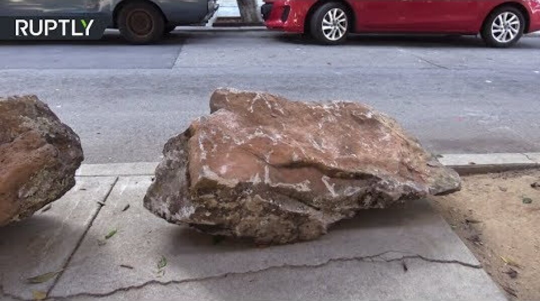 San Francisco residents block sidewalks with boulders to keep homeless away