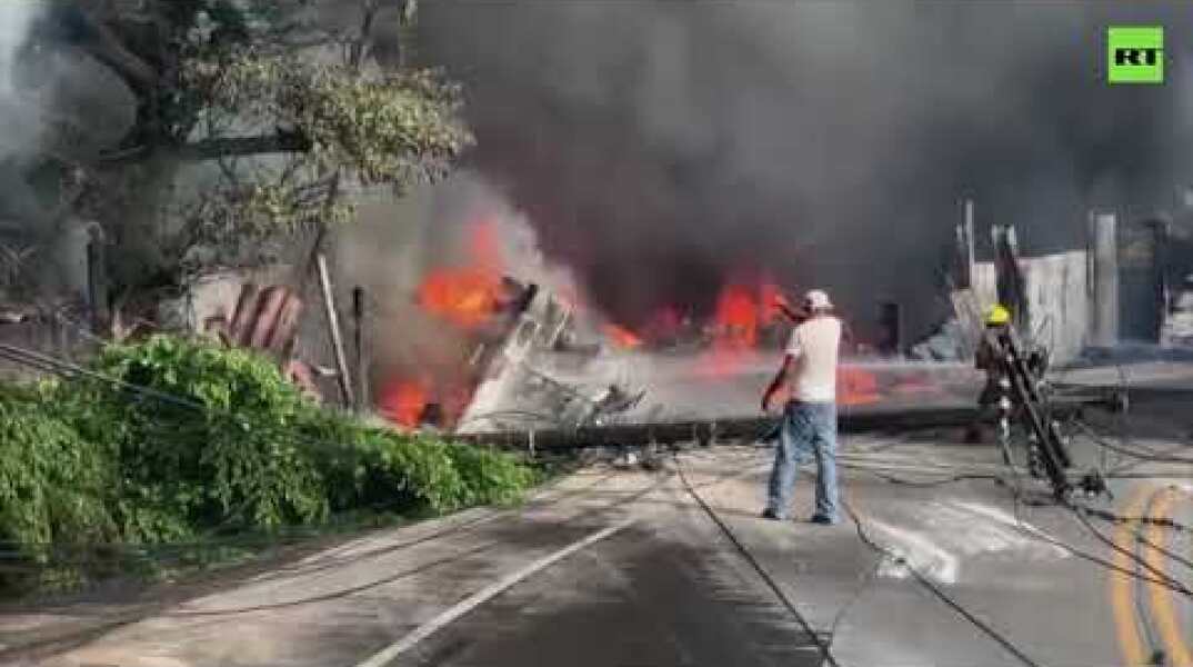 Tanker truck crashes into building & erupts in flames in Honduras, driver killed