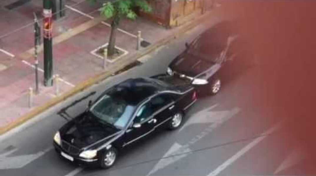 ΒΙΝΤΕΟ - ντοκουμέντο λίγα λεπτά μετά την έκρηξη στο στο αυτοκίνητο του Λουκά Παπαδήμου