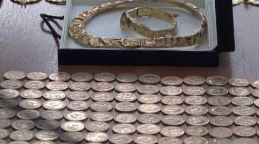 Πλάνα από κατασχεθέντα κλοπιμαία