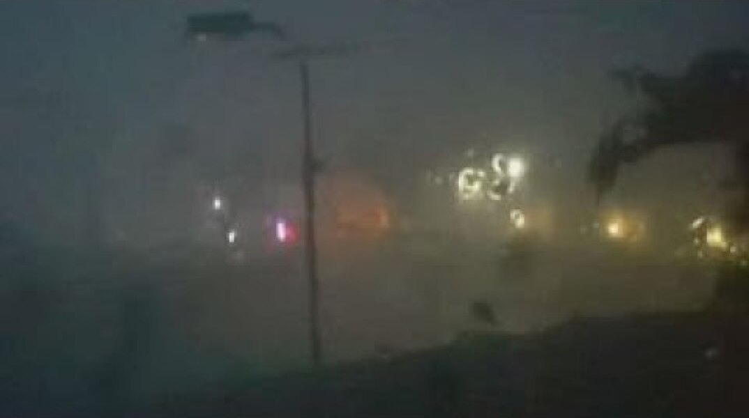 Category 5 Hurricane Irma pounds Saint Martin