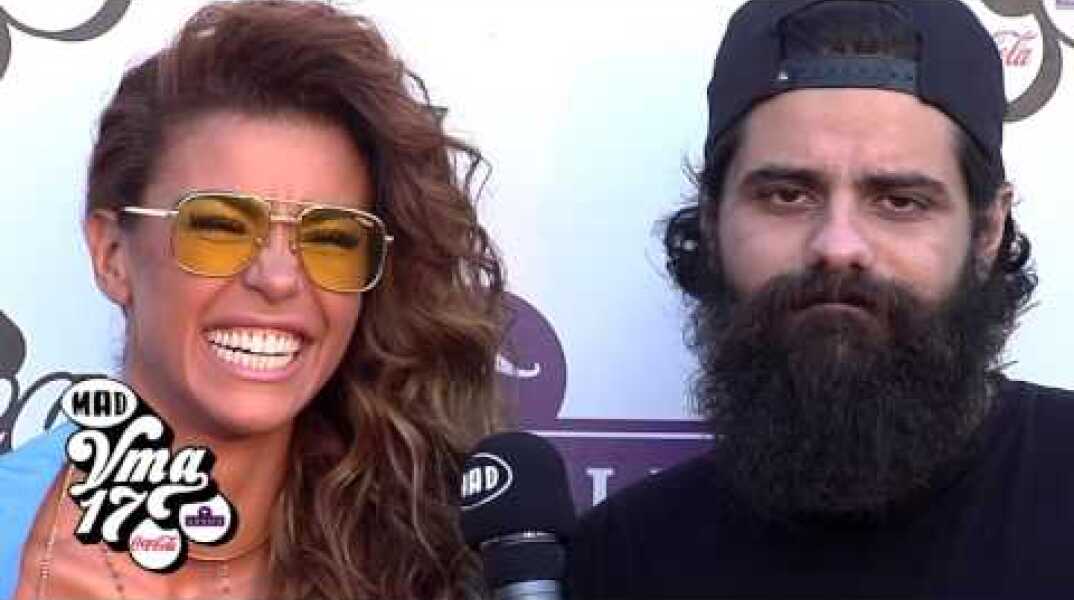 Τι λέει το τελευταίο SMS που έλαβες; | Θανάσης Πασσάς VS Επωνύμων στα Mad VMA 2017