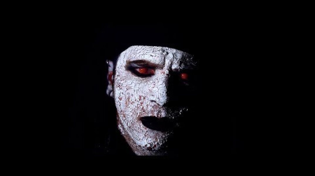 Schooldrivers - On My Knees (Official Video)