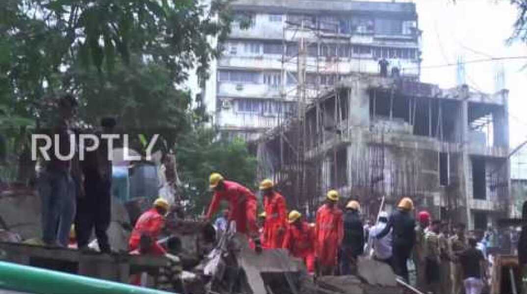 India: Twelve dead after building collapses in Mumbai