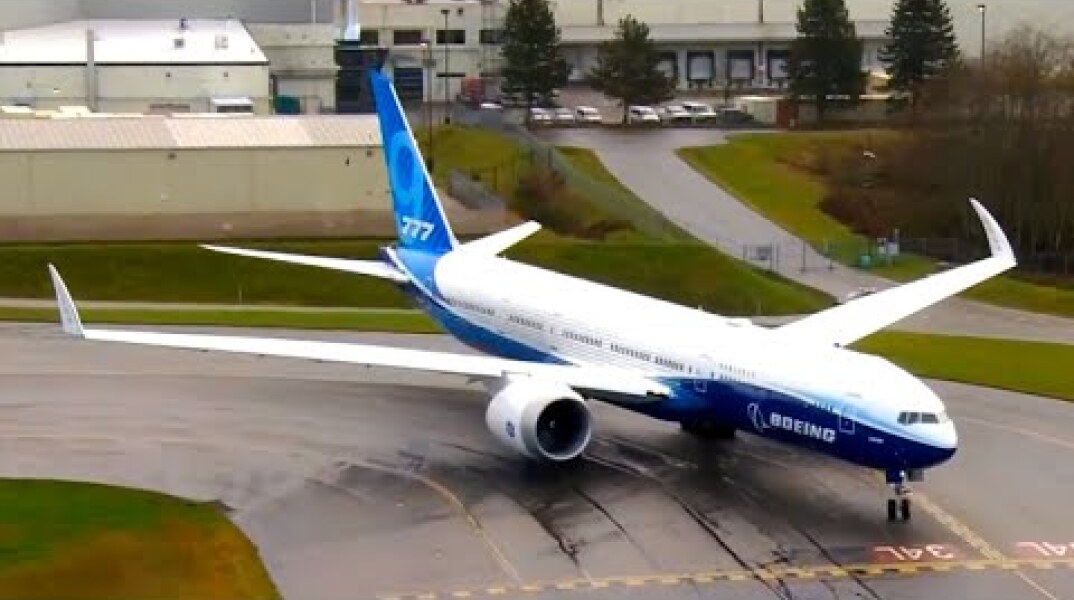 First flight of Boeing's 777X foldable-wing aircraft (full recap)
