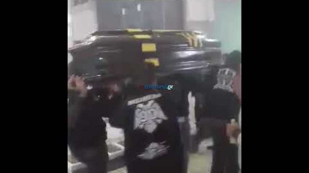 Thestival.gr Παοκτσήδες «κηδεύουν» τον Άρη