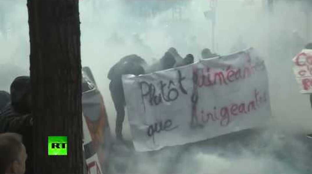 Clashes break out at rally against proposed labor law reform in Paris