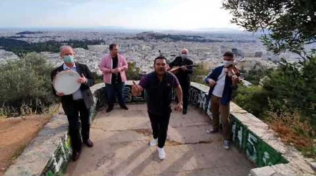 Κοντούλα Βλάχα της Kαραντίνας στο Λυκαβηττό