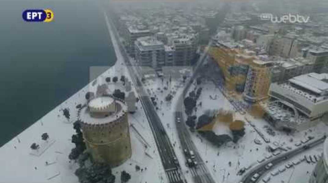 ΕΡΤ3 - Πλάνα με drone απο τη χιονισμένη θεσσαλονίκη 10-01-2017