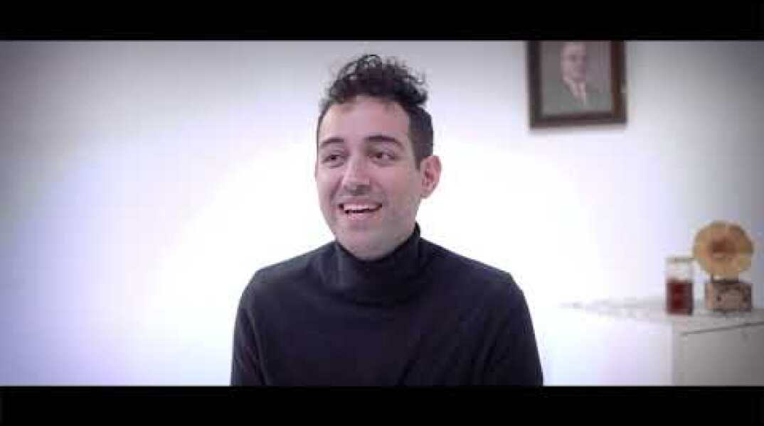 4FRONTAL, Συνέντευξη -Athens Voice-