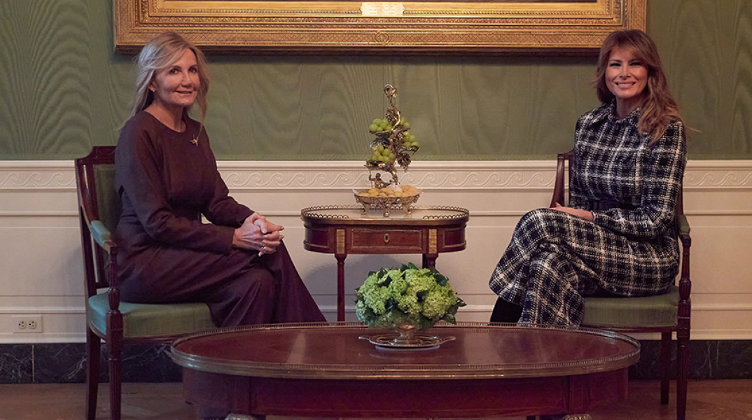 Μάρεβα Μητσοτάκη-Γκαμρόφσκι και Μελάνια Τραμπ 