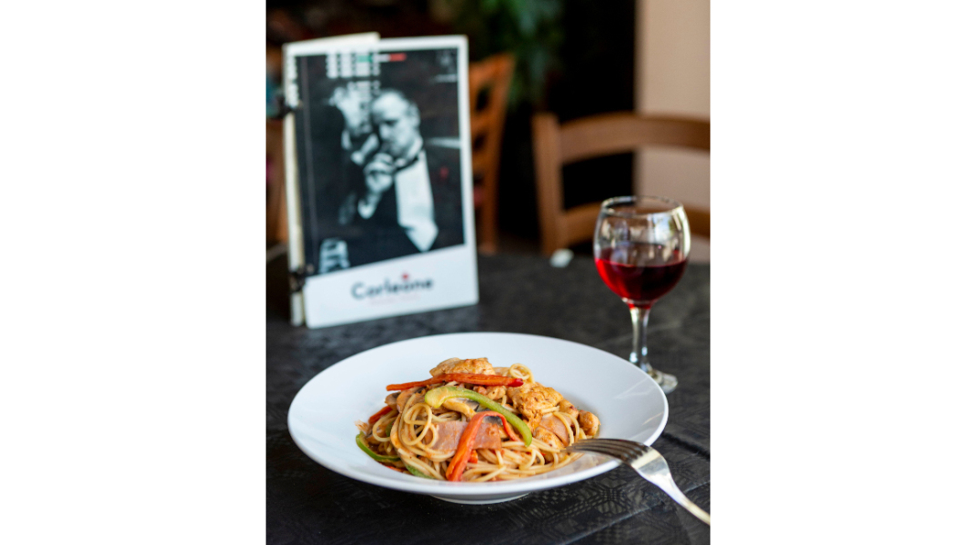 Don Corleone: Πίτσα στον ξυλόφουρνο από τον… «Νονό»