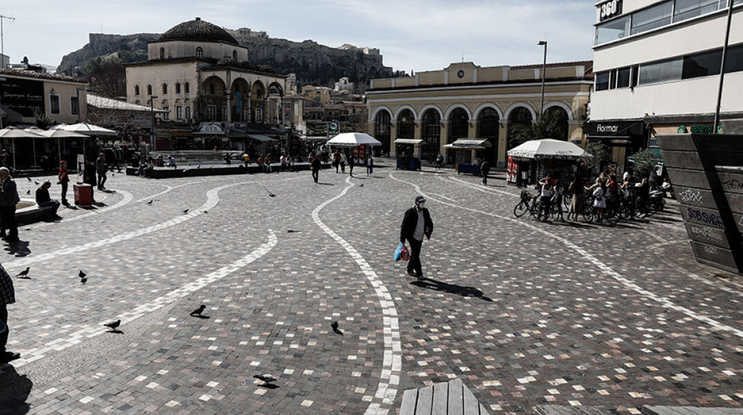 Άδειο το Μοναστηράκι από κόσμο τις μέρες της καραντίνας 