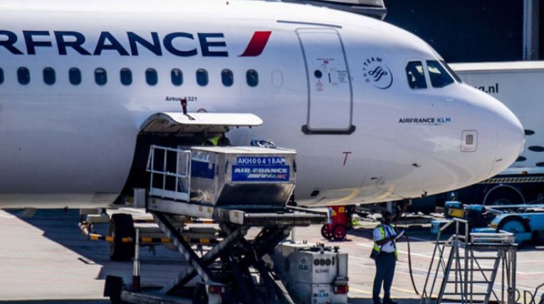 Περικοπές προσωπικού σχεδιάζει η Air France / © EPA/ROBIN UTRECHT