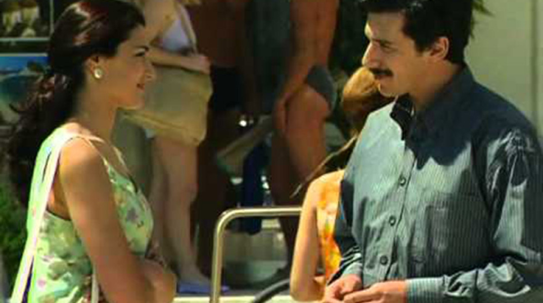 Στιγμιότυπο από την τηλεοπτική σιερά«Αίθουσα του θρόνου» 