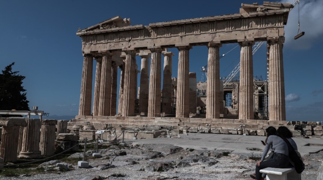Η Ακρόπολη κατά την πρώτη ημέρα της επαναλειτουργίας των αρχαιολογικών χώρων