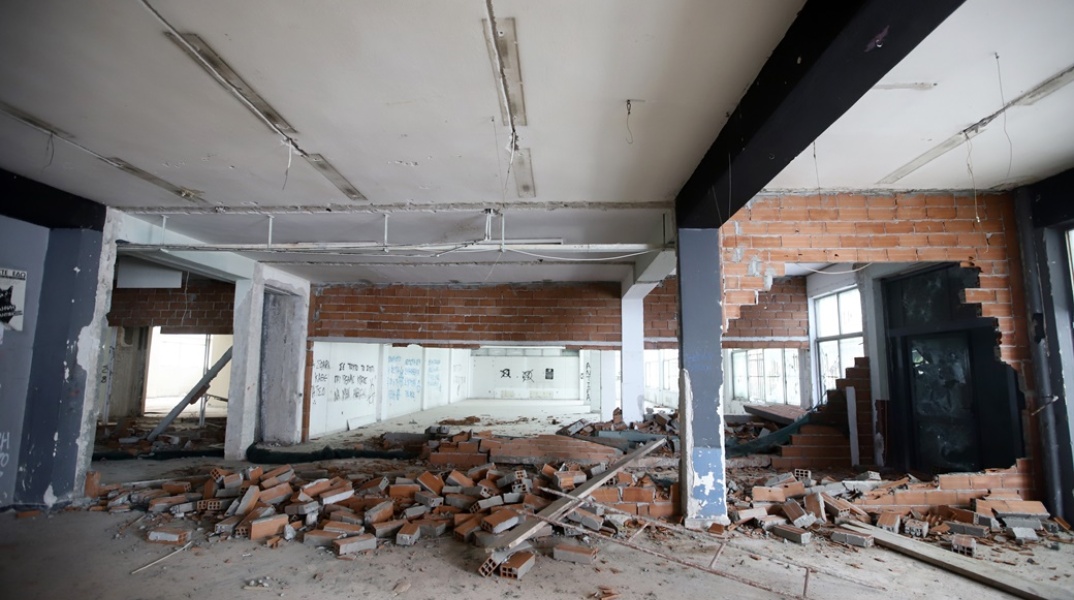 ΑΠΘ: Καταστροφές στον χώρο που κατασκευάζεται η βιβλιοθήκη του Τμήματος Βιολογίας